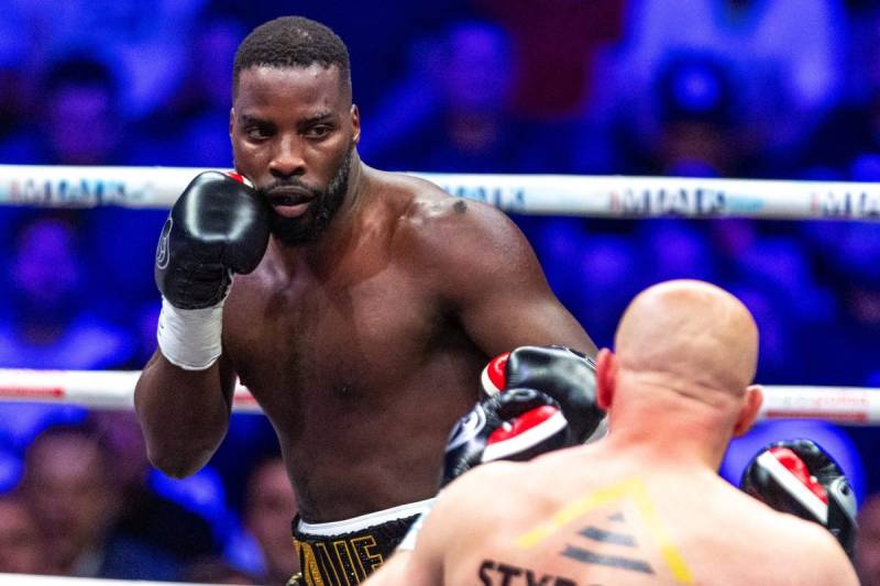 Cược Boxing Theo Hiệp Có An Toàn Không? Phân Tích Từ Chuyên Gia 4 Phong độ hiện tại của hai võ sĩ
